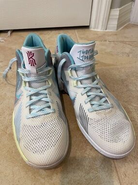 Nike Kyrie Flytrap 5 GS Blue Chill White Pink DD0340-102 Size 6Y